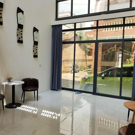 Jing Cheng Homestay Цзіньчен Екстер'єр фото